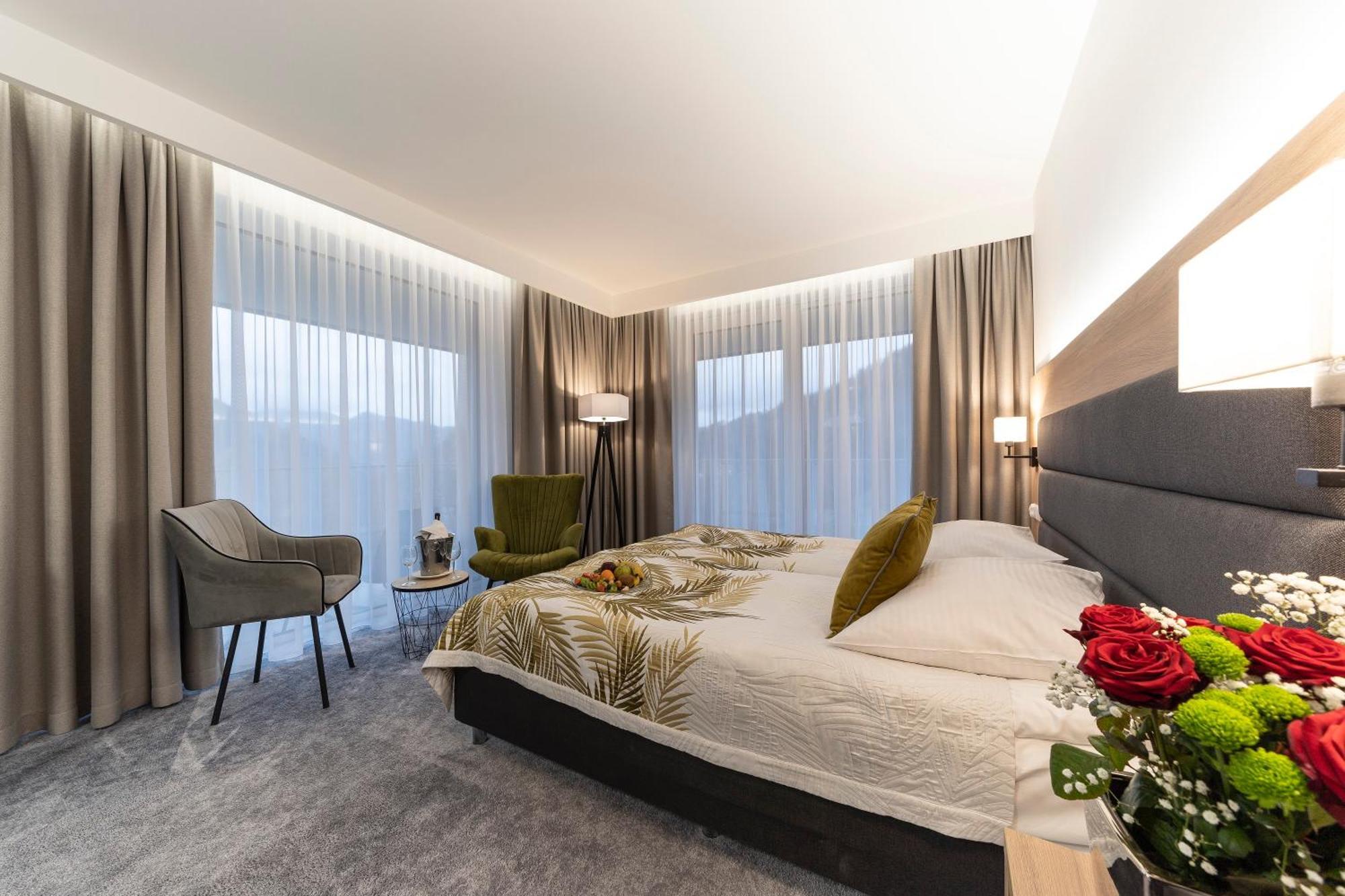 Hotel Solar Щавниця Екстер'єр фото